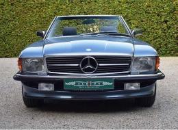 Mercedes-Benz SL 560