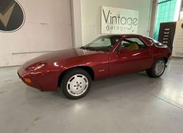 Porsche 928