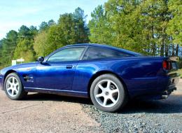 Aston Martin V8 Coupé 