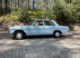 Mercedes-Benz 240 D W115