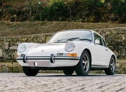 Porsche 911 2.2E