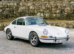 Porsche 911 2.2E