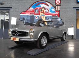 Mercedes-Benz SL 280 Pagode