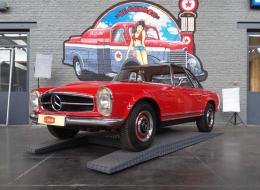 Mercedes-Benz SL 230 Pagode