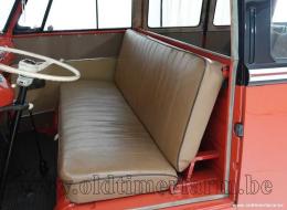 Volkswagen Combi T1 Samba 23 Windows '56 CH9611